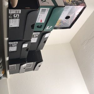 CLOSET CLEAROUT SHOES MYSTERY BOX